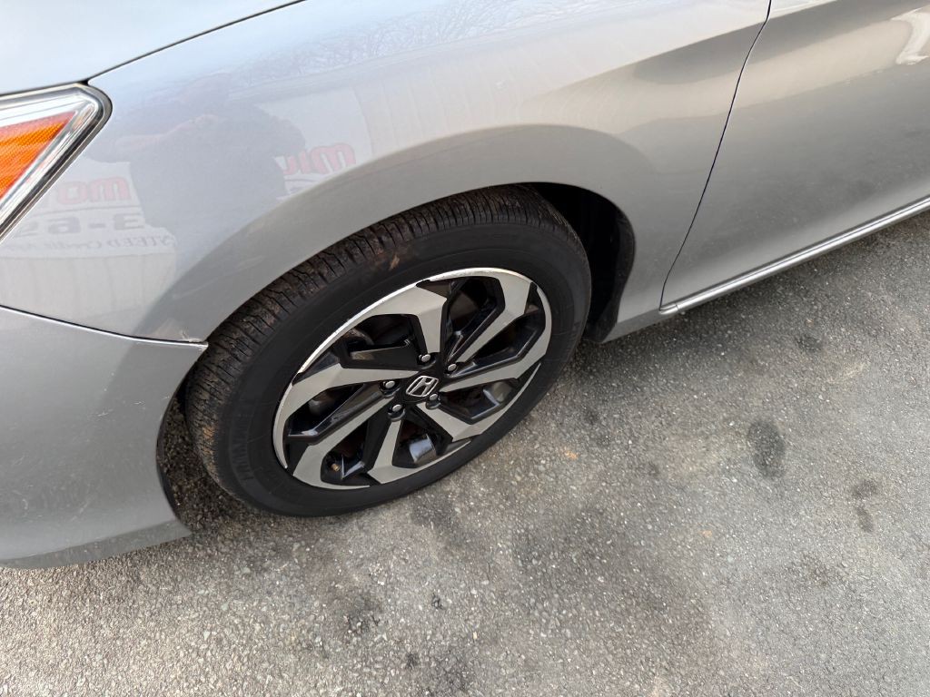 2017 Honda Accord Image 21