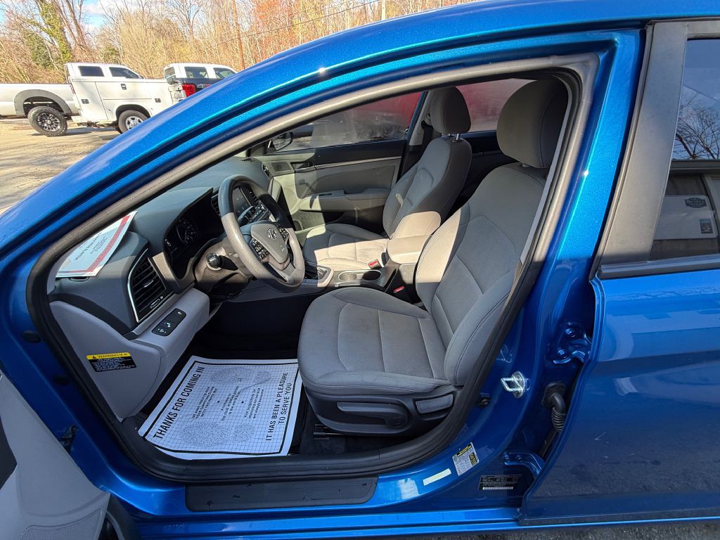 2018 Hyundai Elantra Image 12