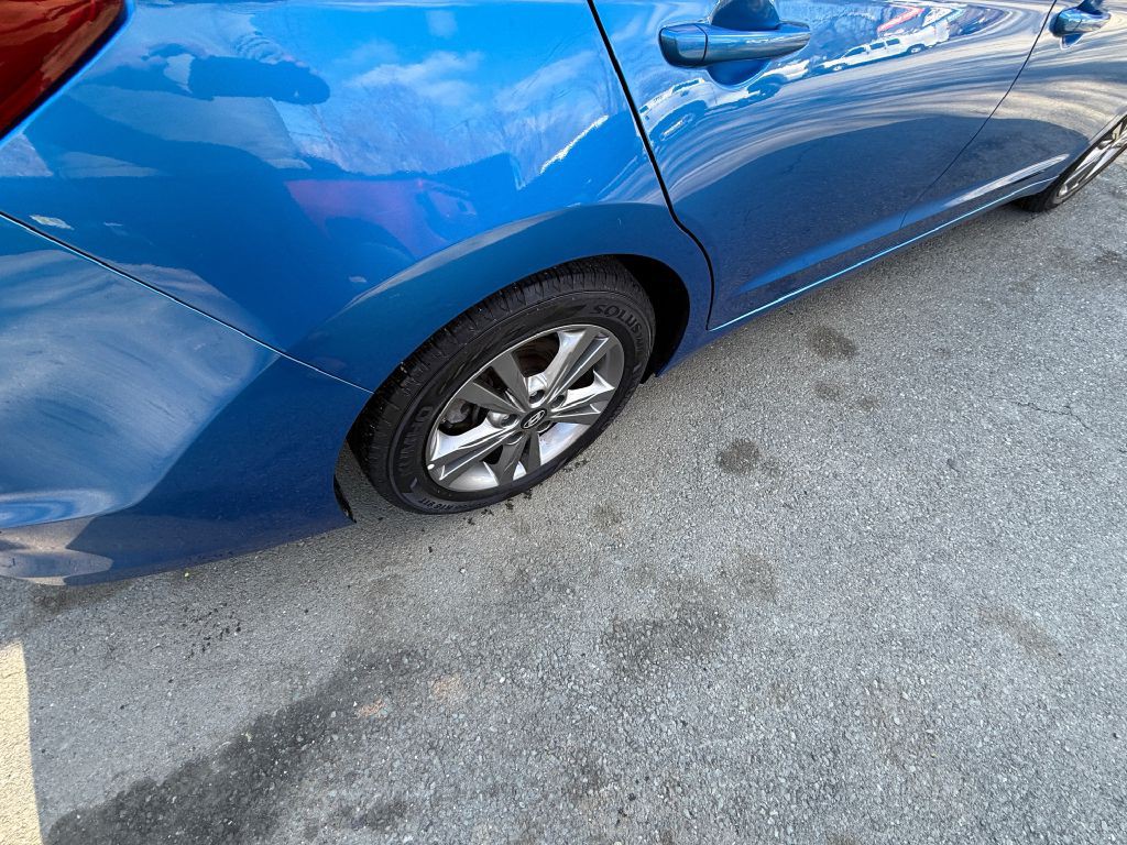 2018 Hyundai Elantra Image 19