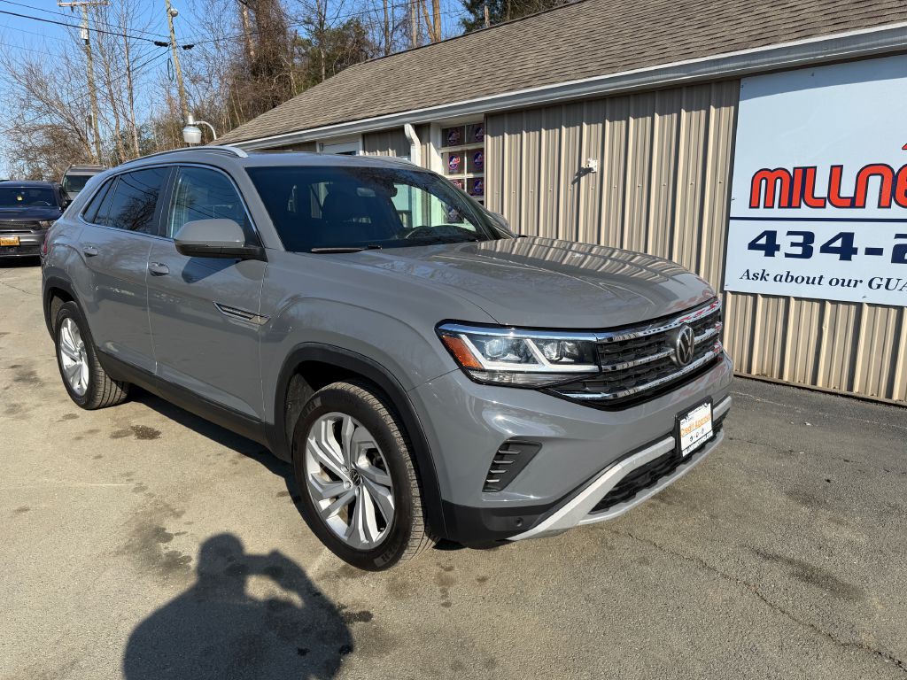 2021 Volkswagen Atlas Cross Sport Image 2