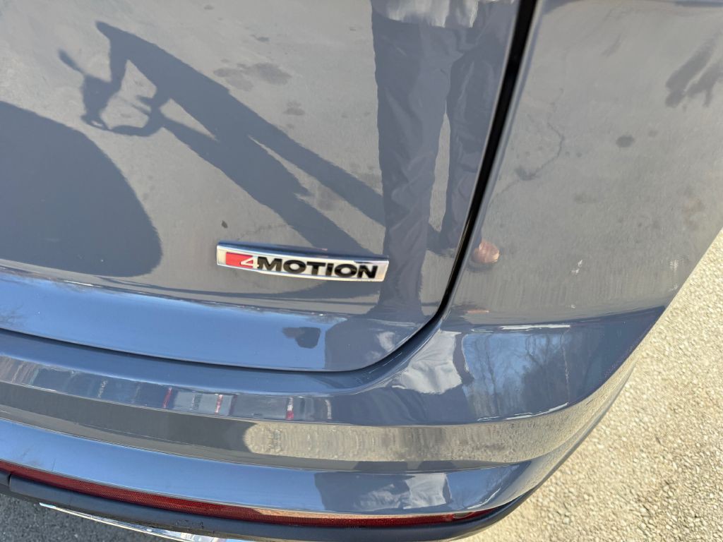 2021 Volkswagen Atlas Cross Sport Image 9