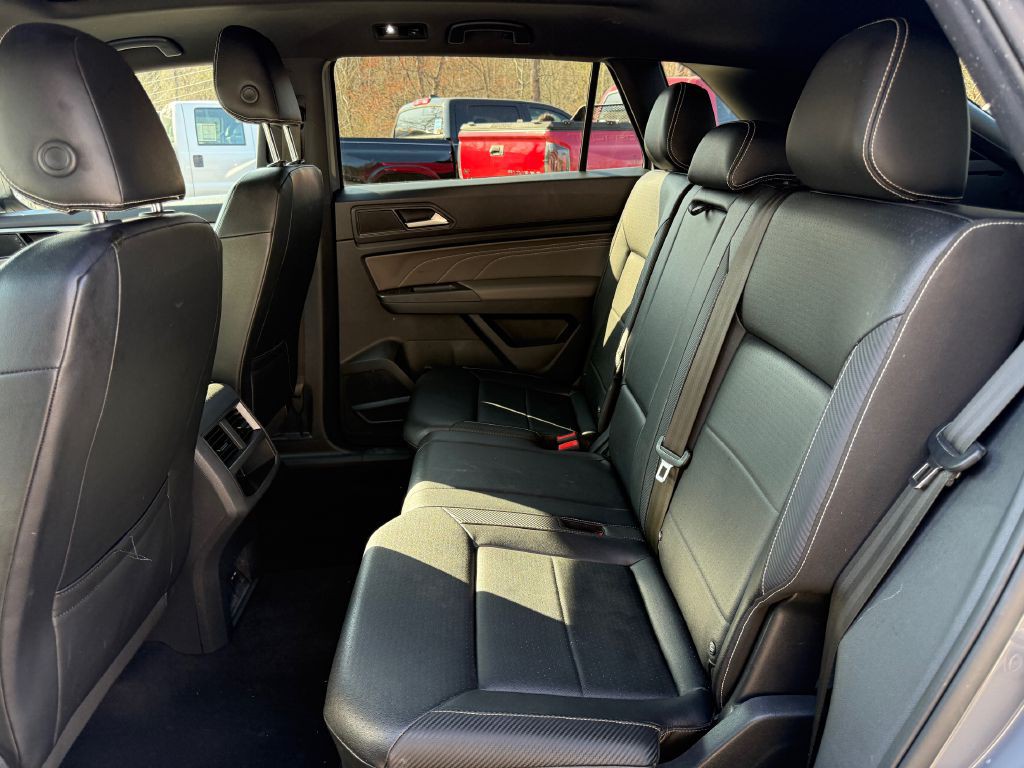 2021 Volkswagen Atlas Cross Sport Image 13