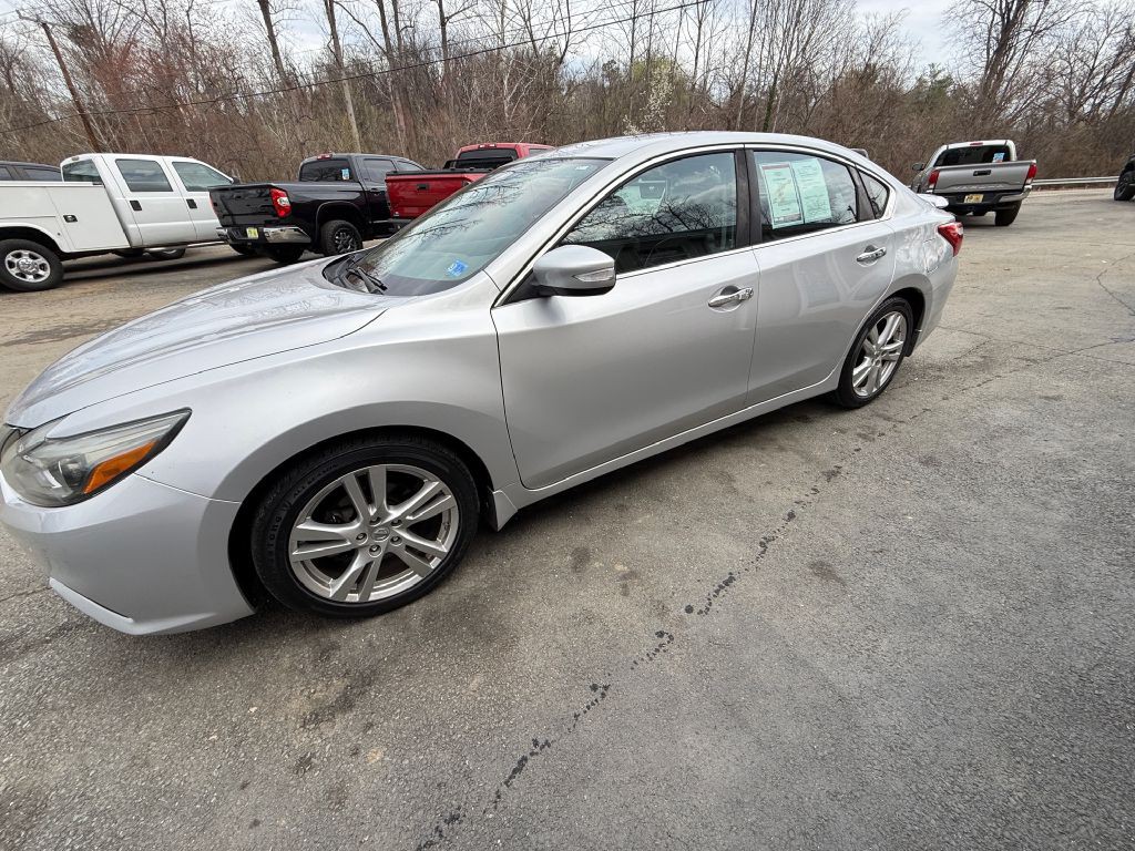 2016 Nissan Altima Image 6