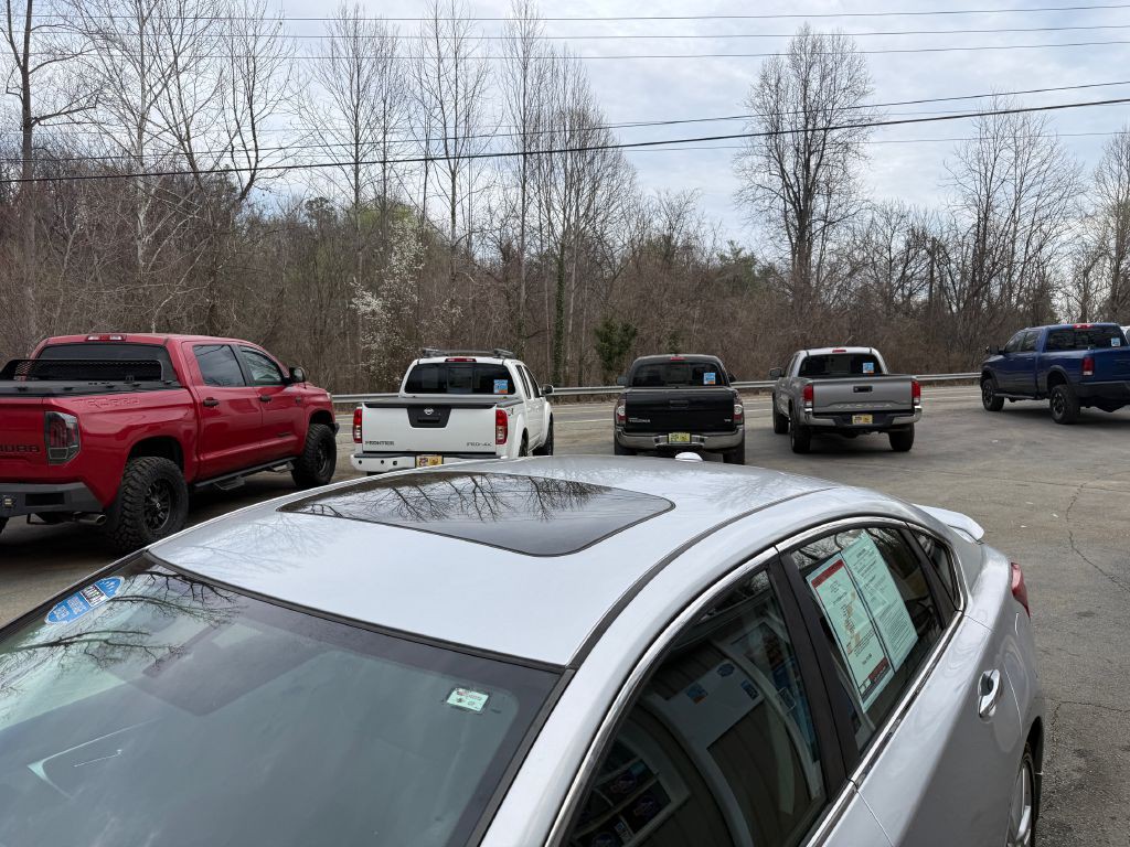 2016 Nissan Altima Image 9