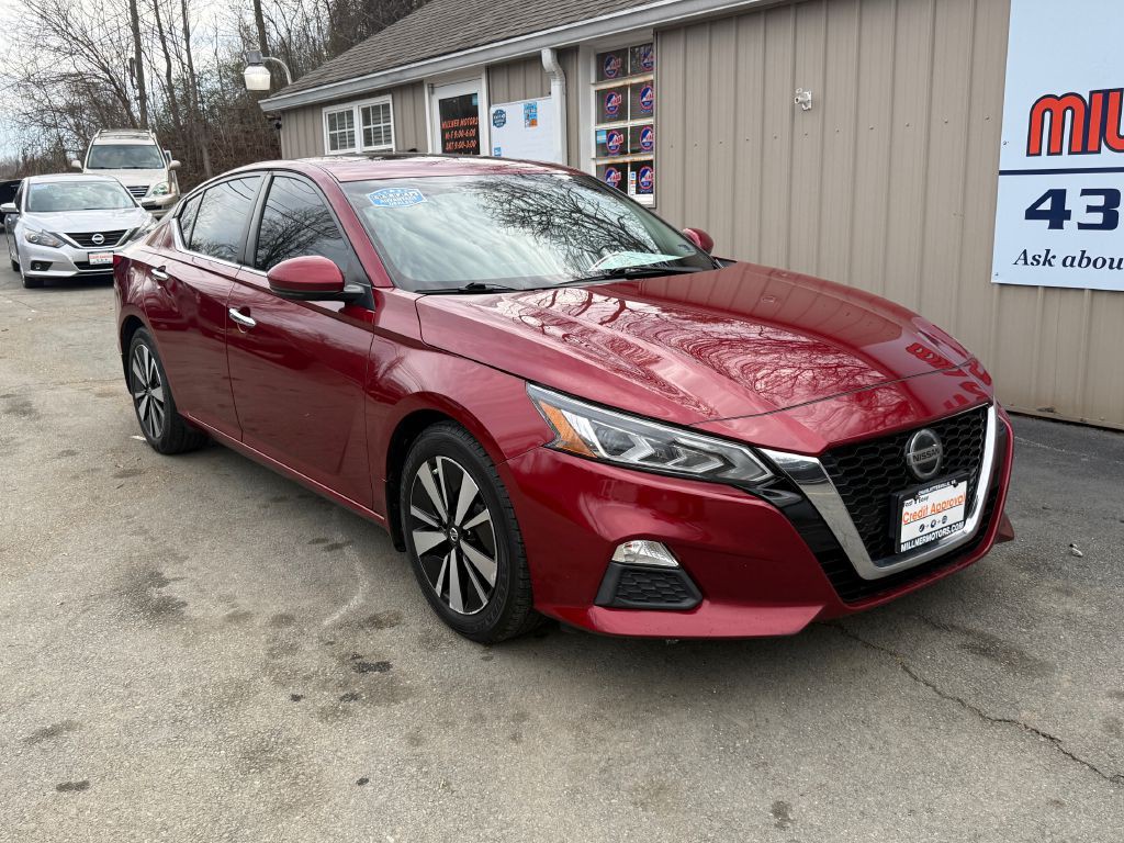 2021 Nissan Altima Image 2