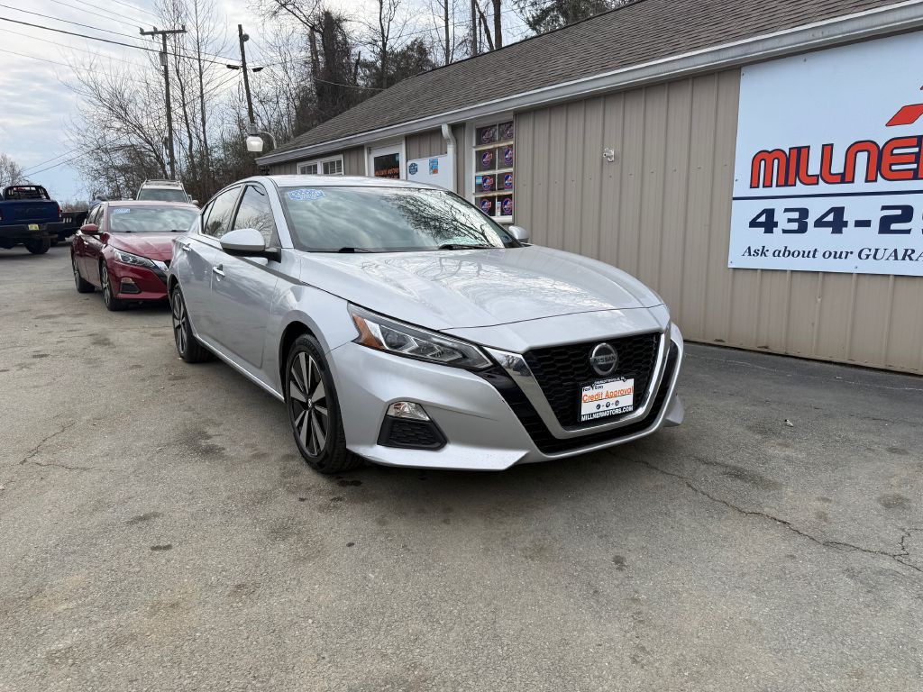 2021 Nissan Altima Image 2