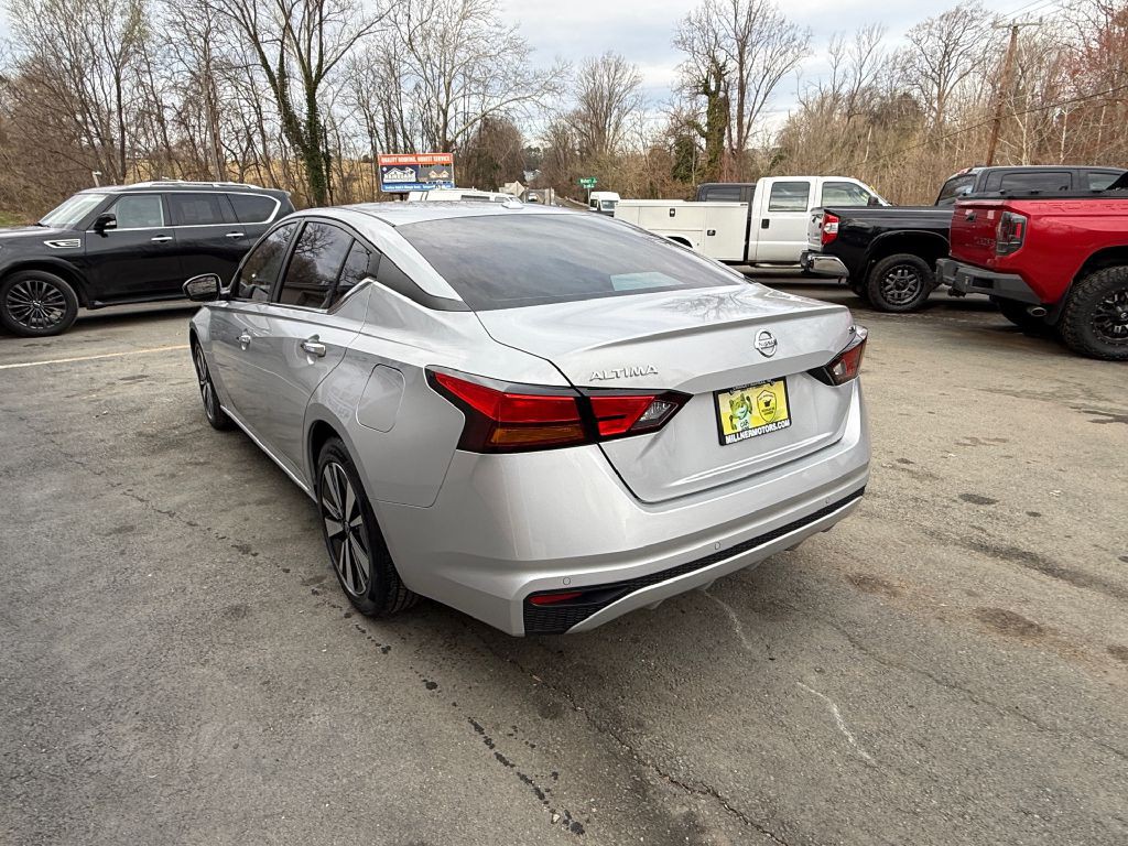 2021 Nissan Altima Image 6