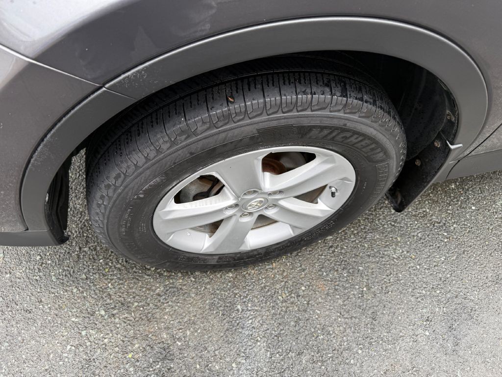 2014 Toyota Rav4 Image 16