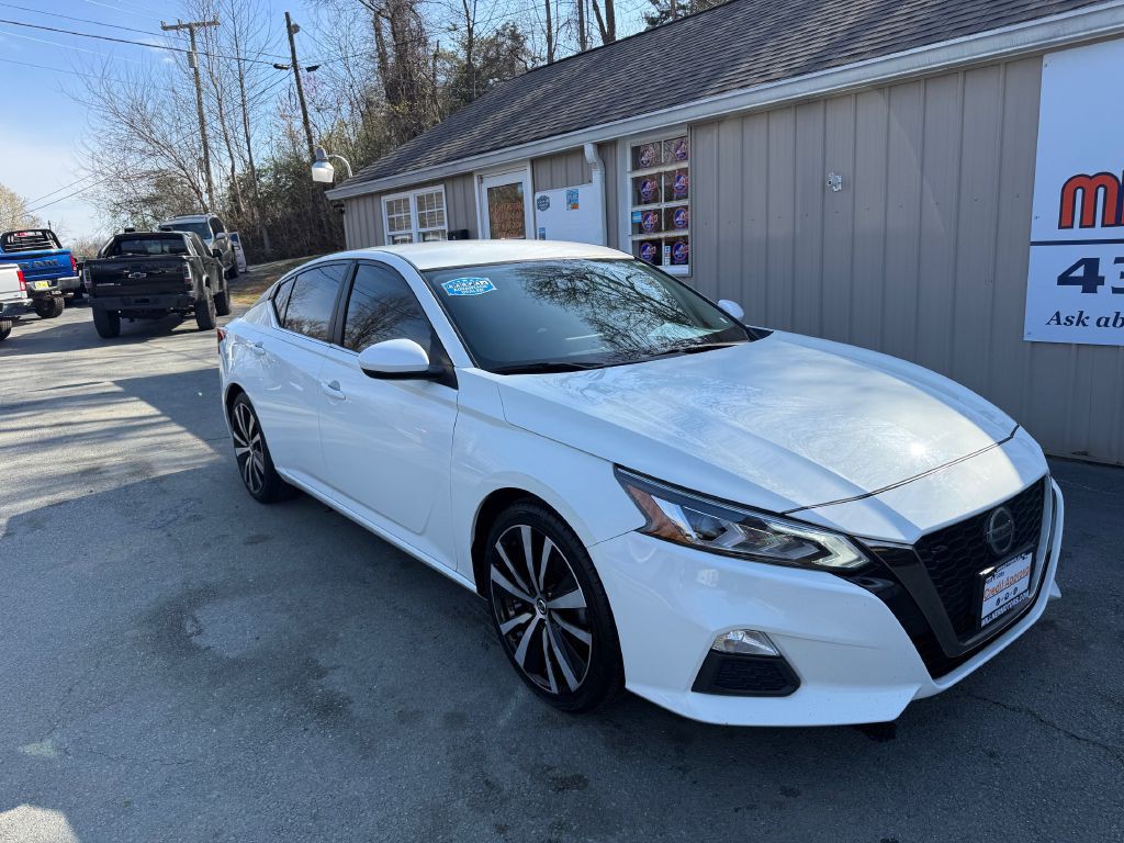 2020 Nissan Altima Image 2