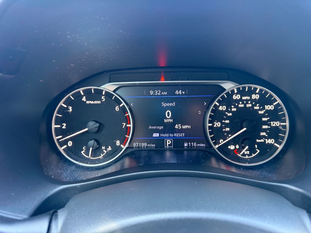 2020 Nissan Altima Image 10