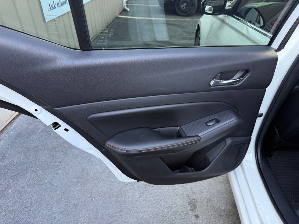 2020 Nissan Altima Image 17