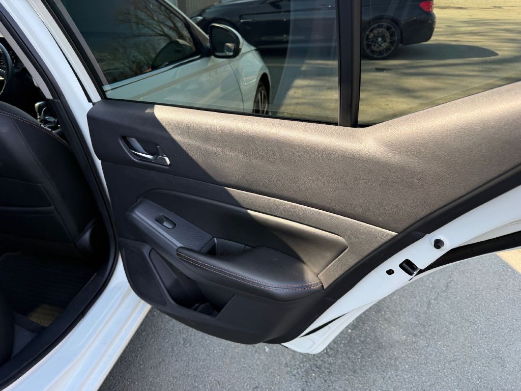 2020 Nissan Altima Image 22