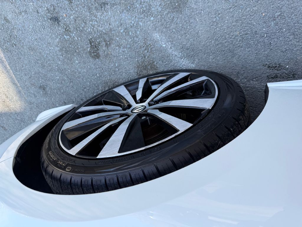 2020 Nissan Altima Image 25