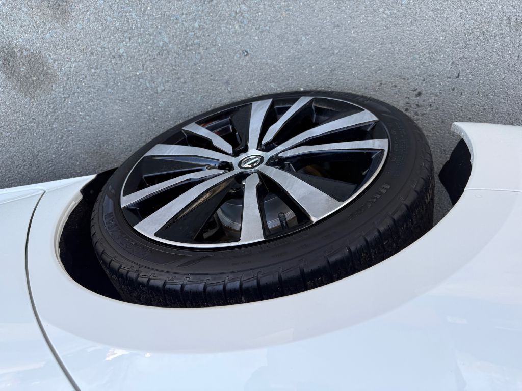 2020 Nissan Altima Image 26