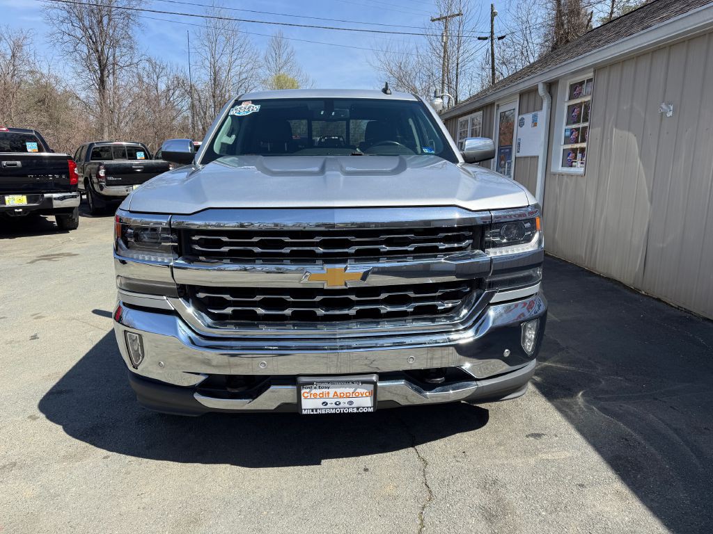 2018 Chevrolet Silverado 1500 Image 3