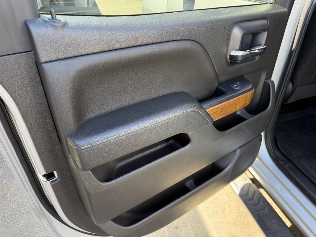 2018 Chevrolet Silverado 1500 Image 11