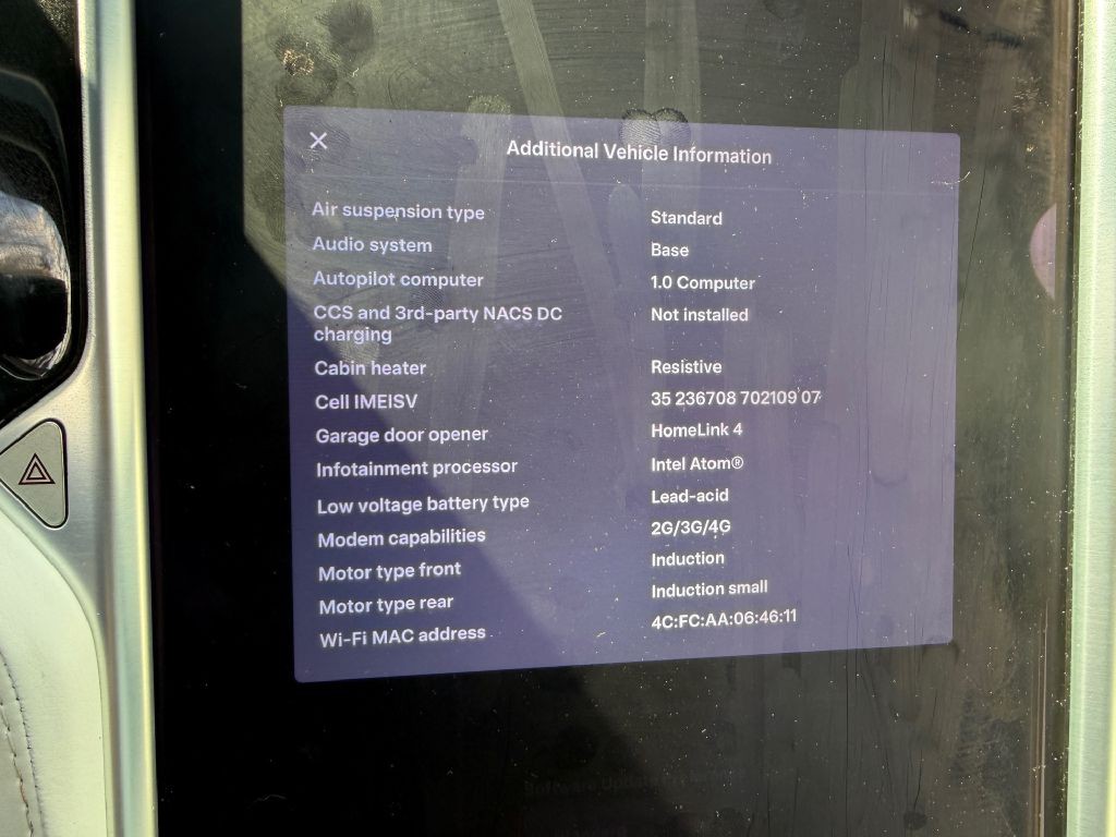 2016 Tesla Model X Image 33