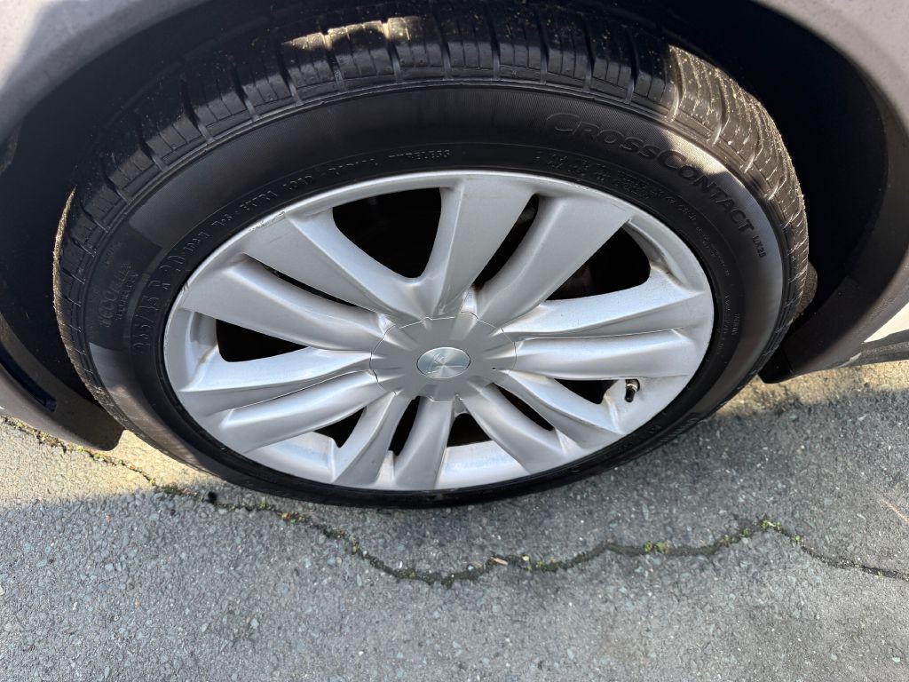 2016 Tesla Model X Image 39