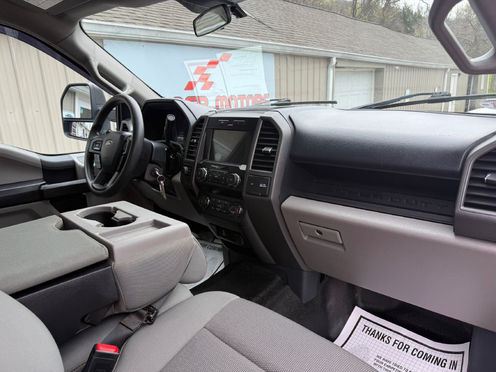 2022 Ford F-350 Image 17
