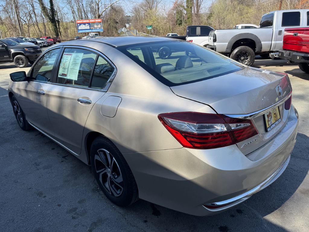 2017 Honda Accord Image 5