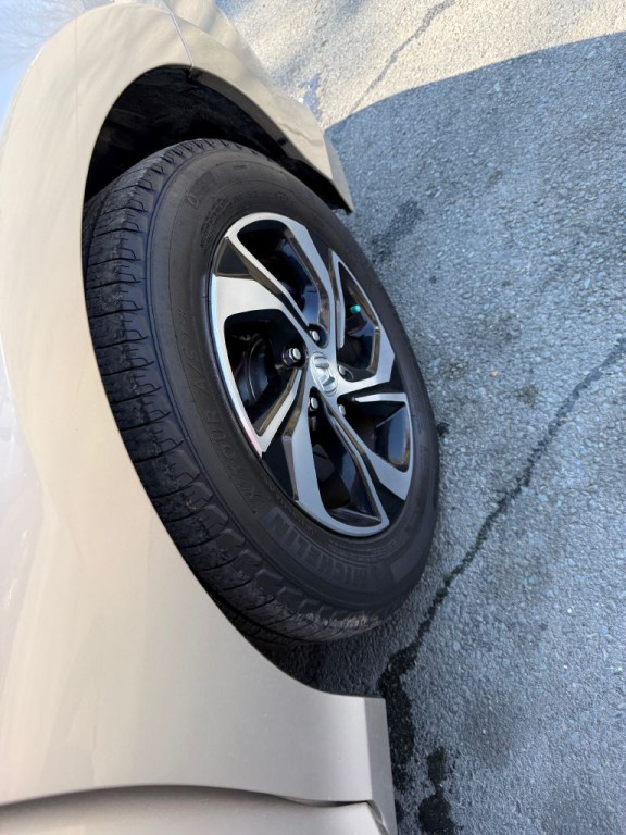 2017 Honda Accord Image 22