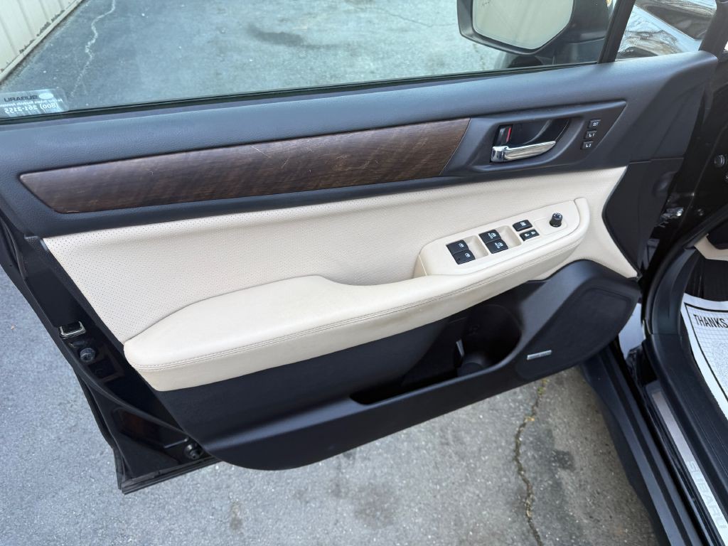 2017 Subaru Outback Image 10