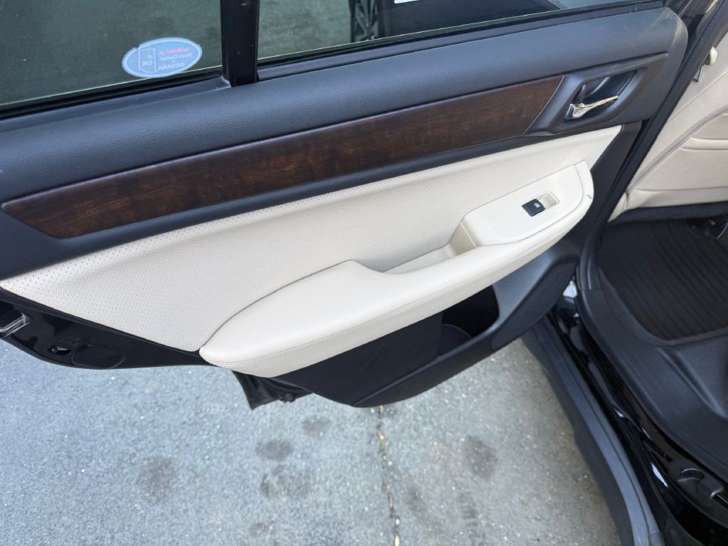 2017 Subaru Outback Image 12