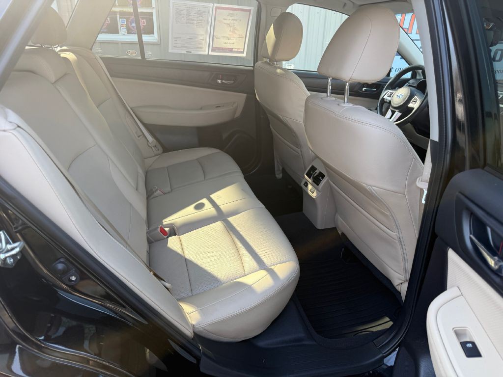 2017 Subaru Outback Image 16