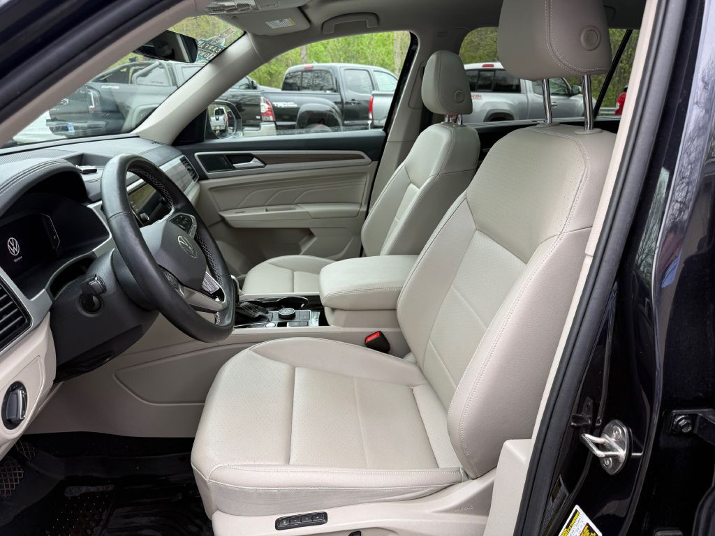 2022 Volkswagen Atlas Image 12