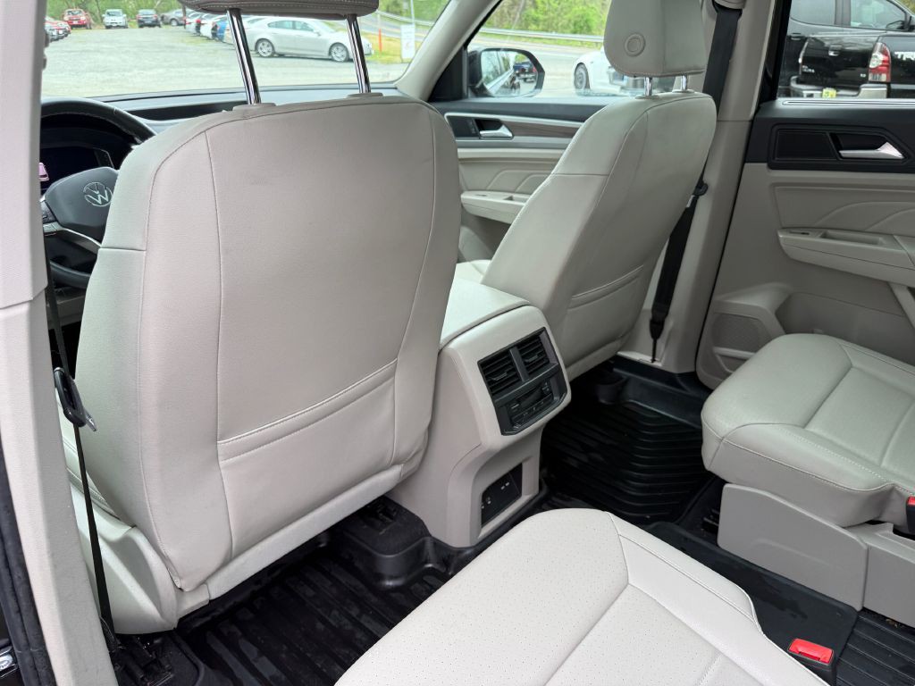 2022 Volkswagen Atlas Image 14