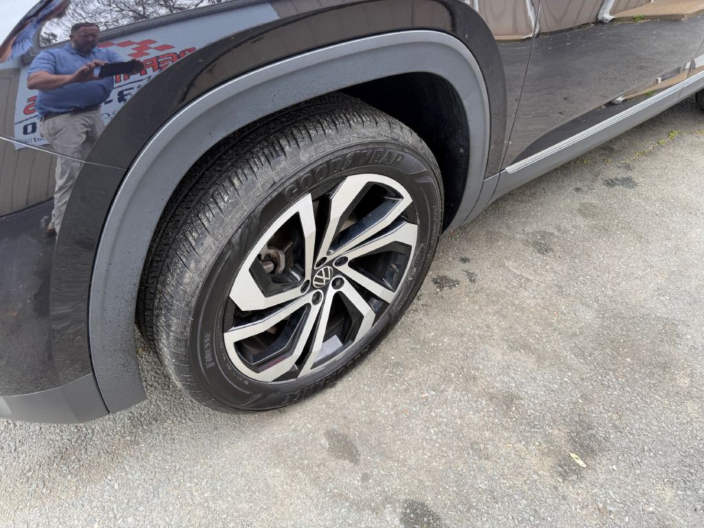 2022 Volkswagen Atlas Image 25