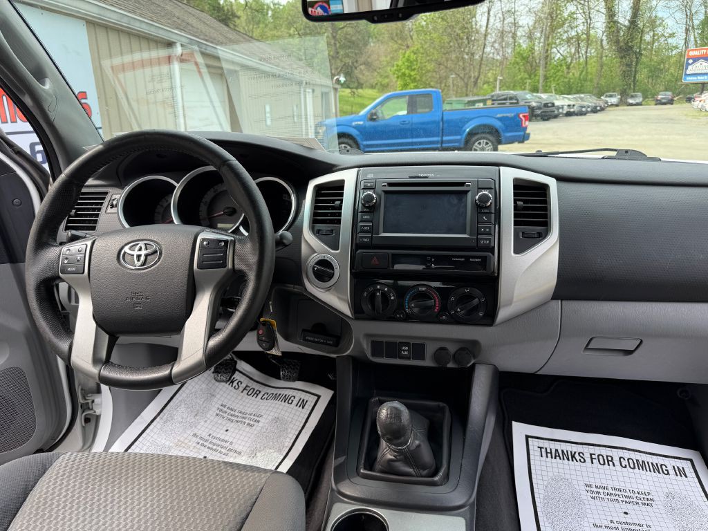2013 Toyota Tacoma Image 8