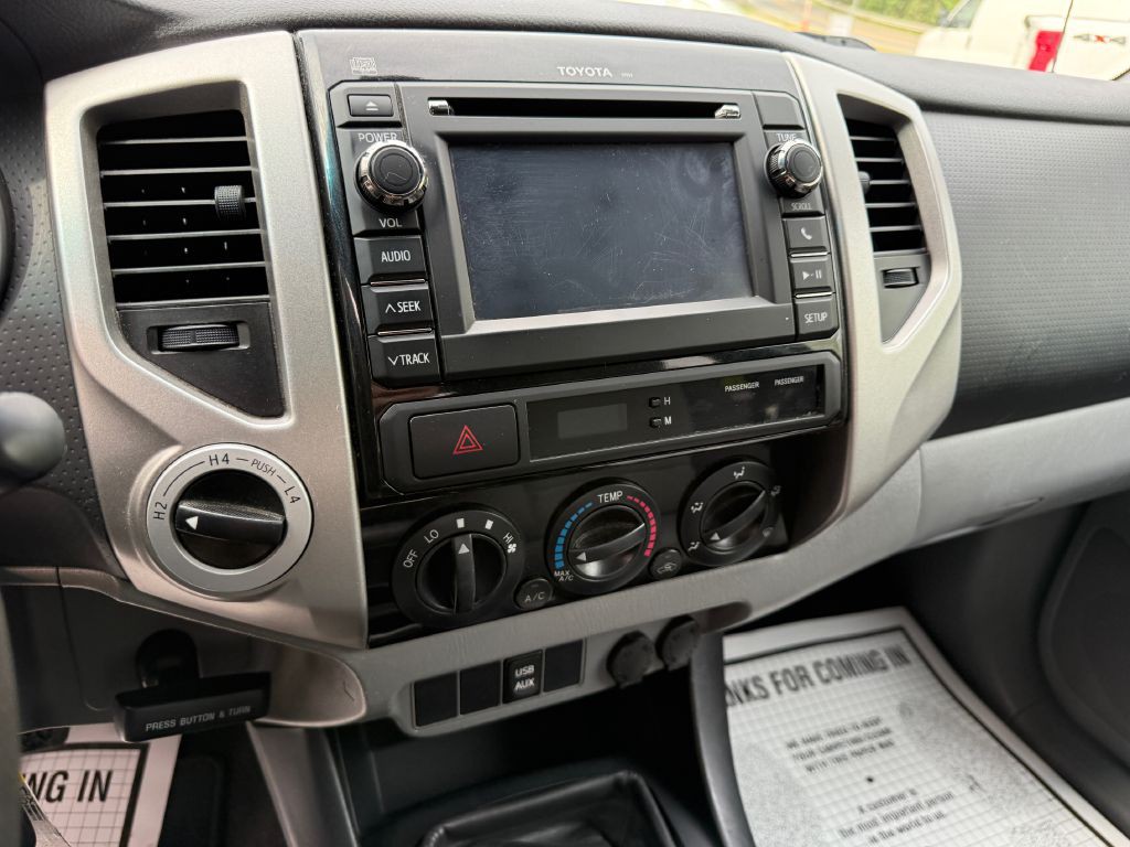 2013 Toyota Tacoma Image 9