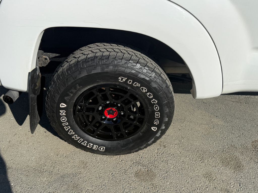 2013 Toyota Tacoma Image 17