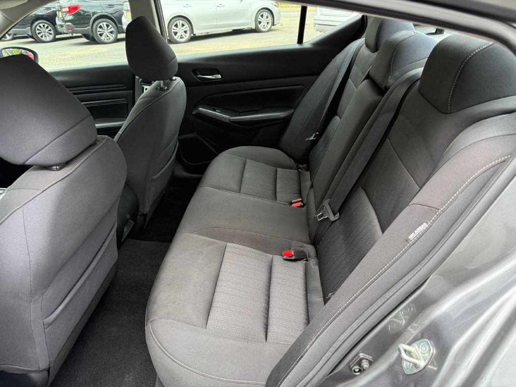 2020 Nissan Altima Image 12