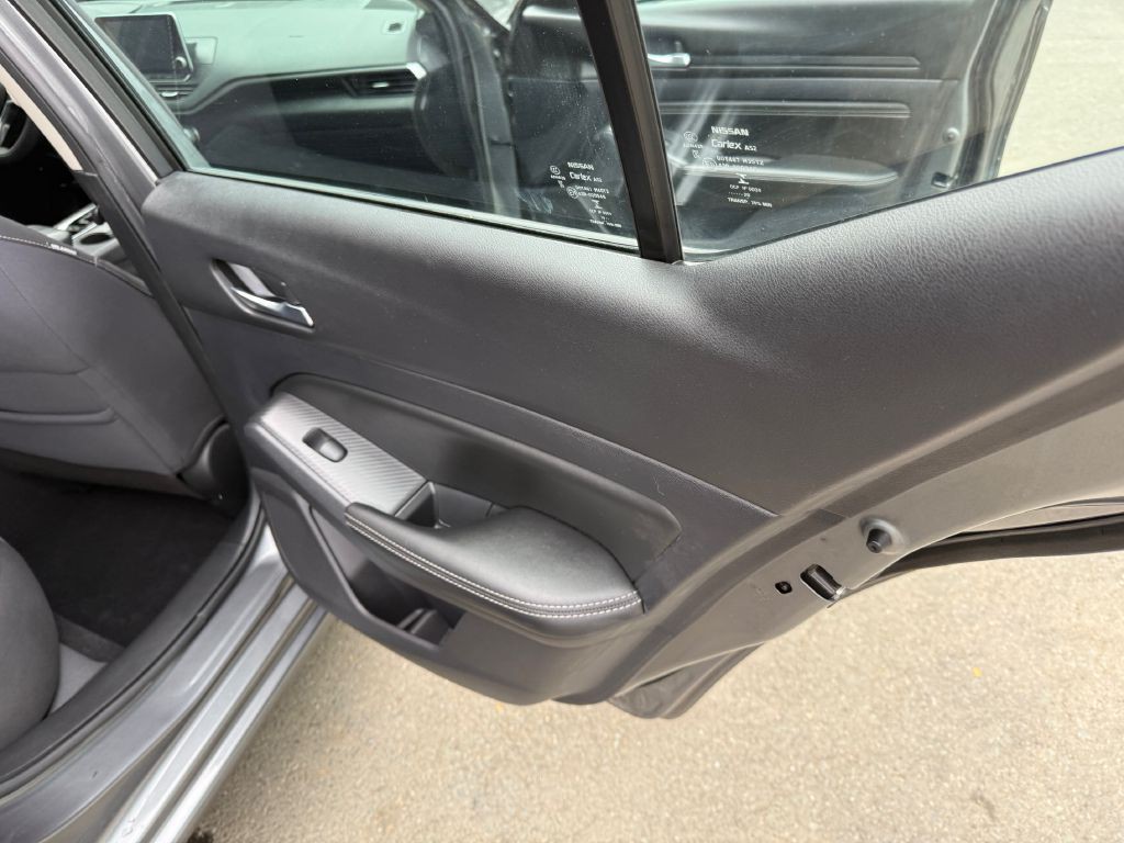 2020 Nissan Altima Image 17