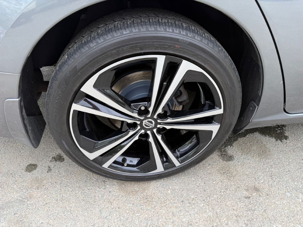 2020 Nissan Altima Image 18