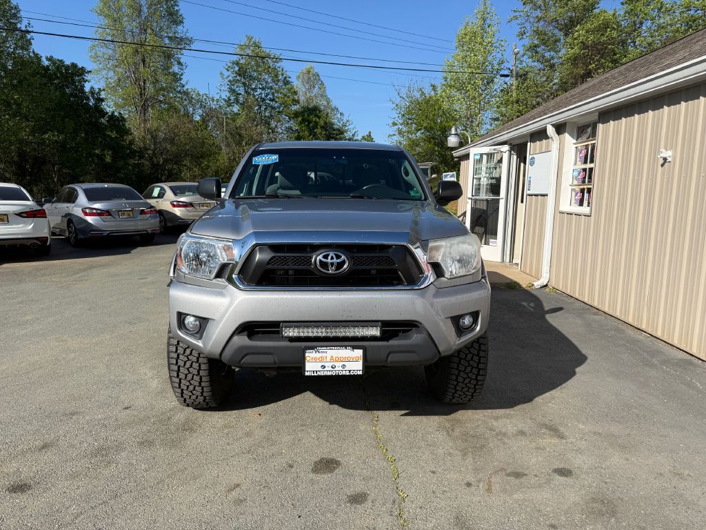 2014 Toyota Tacoma Image 2