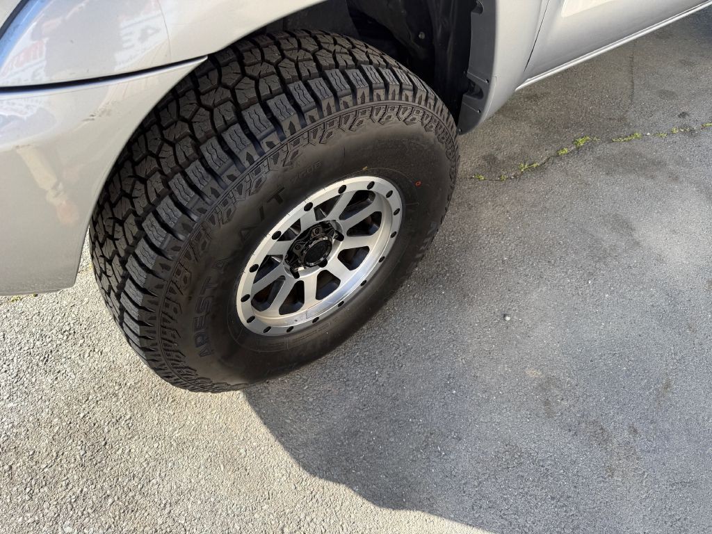 2014 Toyota Tacoma Image 13