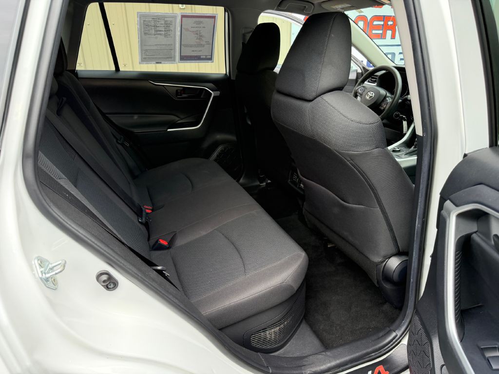 2021 Toyota Rav4 Image 12