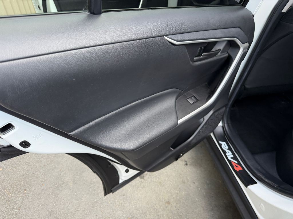 2021 Toyota Rav4 Image 16