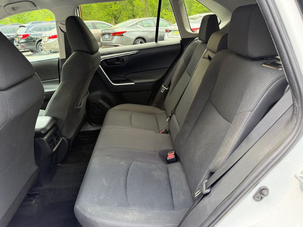 2021 Toyota Rav4 Image 17
