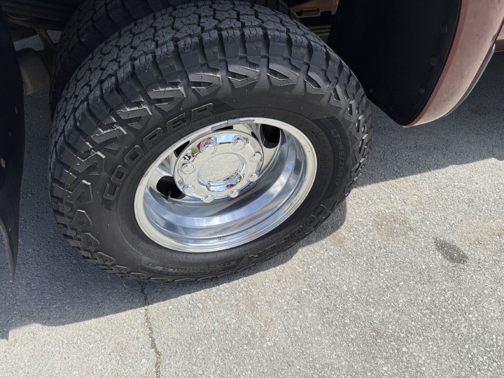 2015 Ford F-350 Image 29