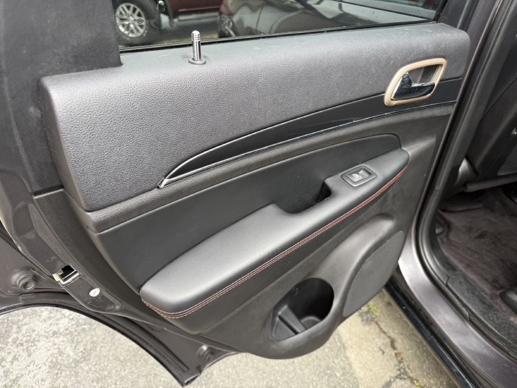 2016 Jeep Grand Cherokee Image 19
