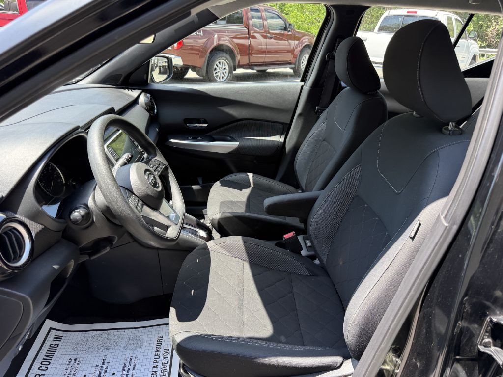 2020 Nissan Kicks Image 11
