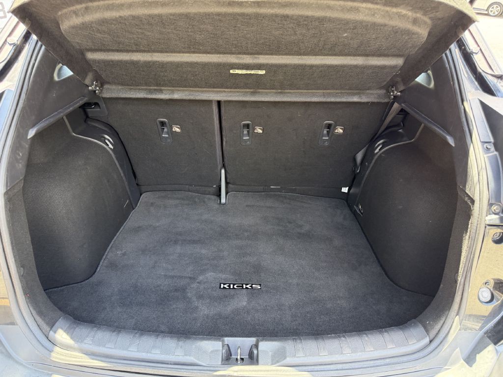 2020 Nissan Kicks Image 14