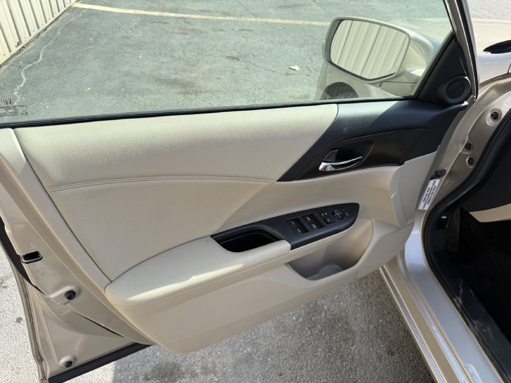 2014 Honda Accord Image 11