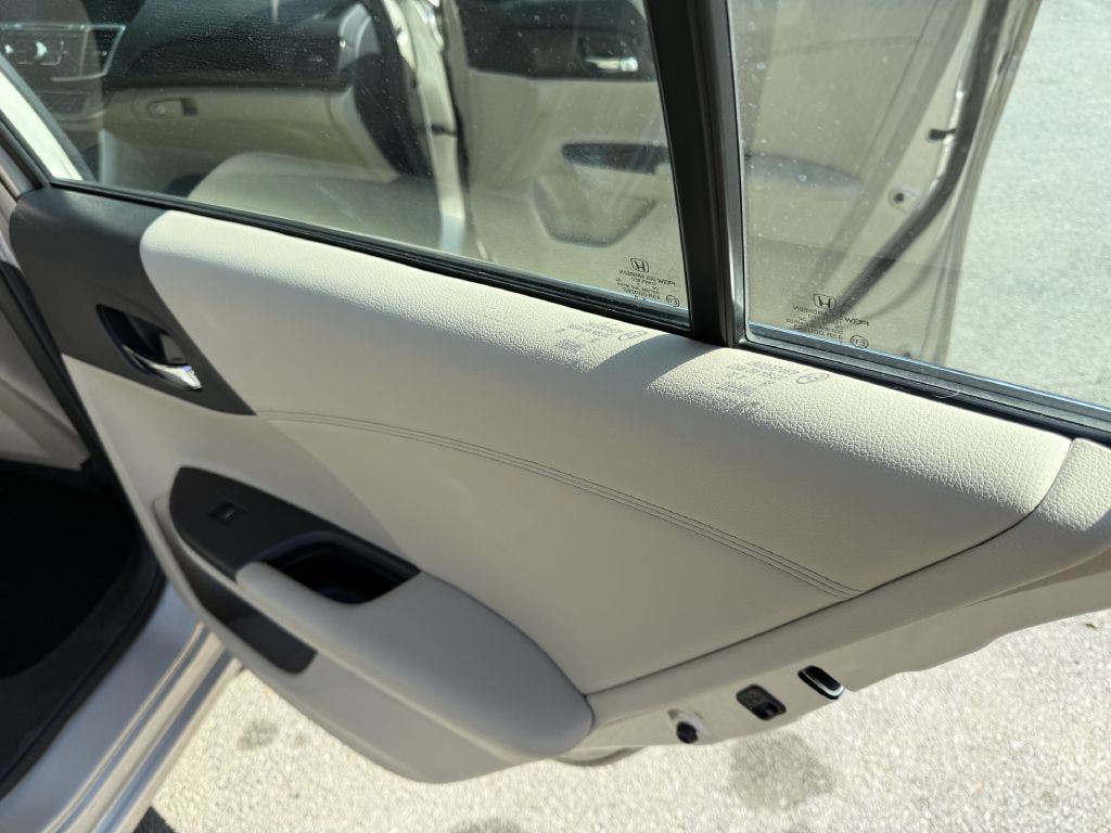 2014 Honda Accord Image 15