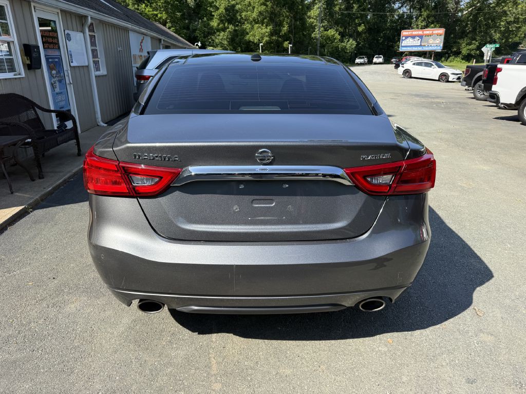 2017 Nissan Maxima Image 8