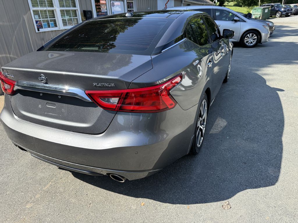 2017 Nissan Maxima Image 9